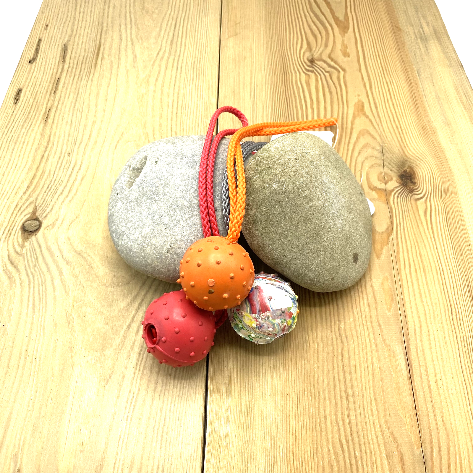 Vollgummiball 50mm mit Seil