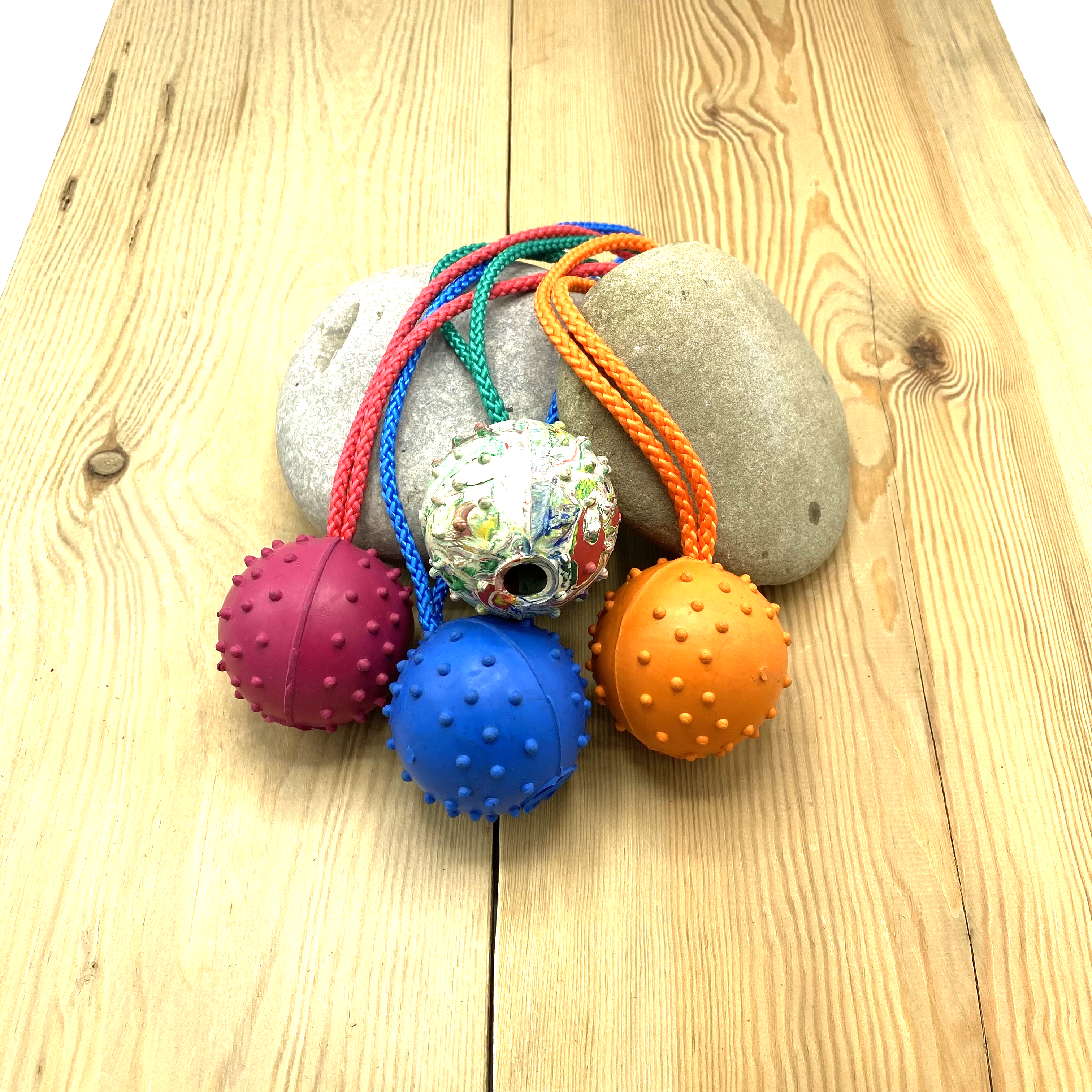 Vollgummiball 65mm mit Seil